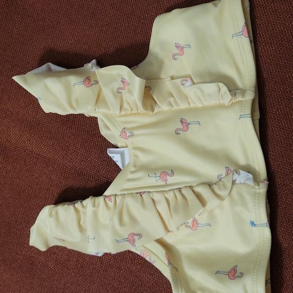 Two swimsuits - Picture 4 of 5